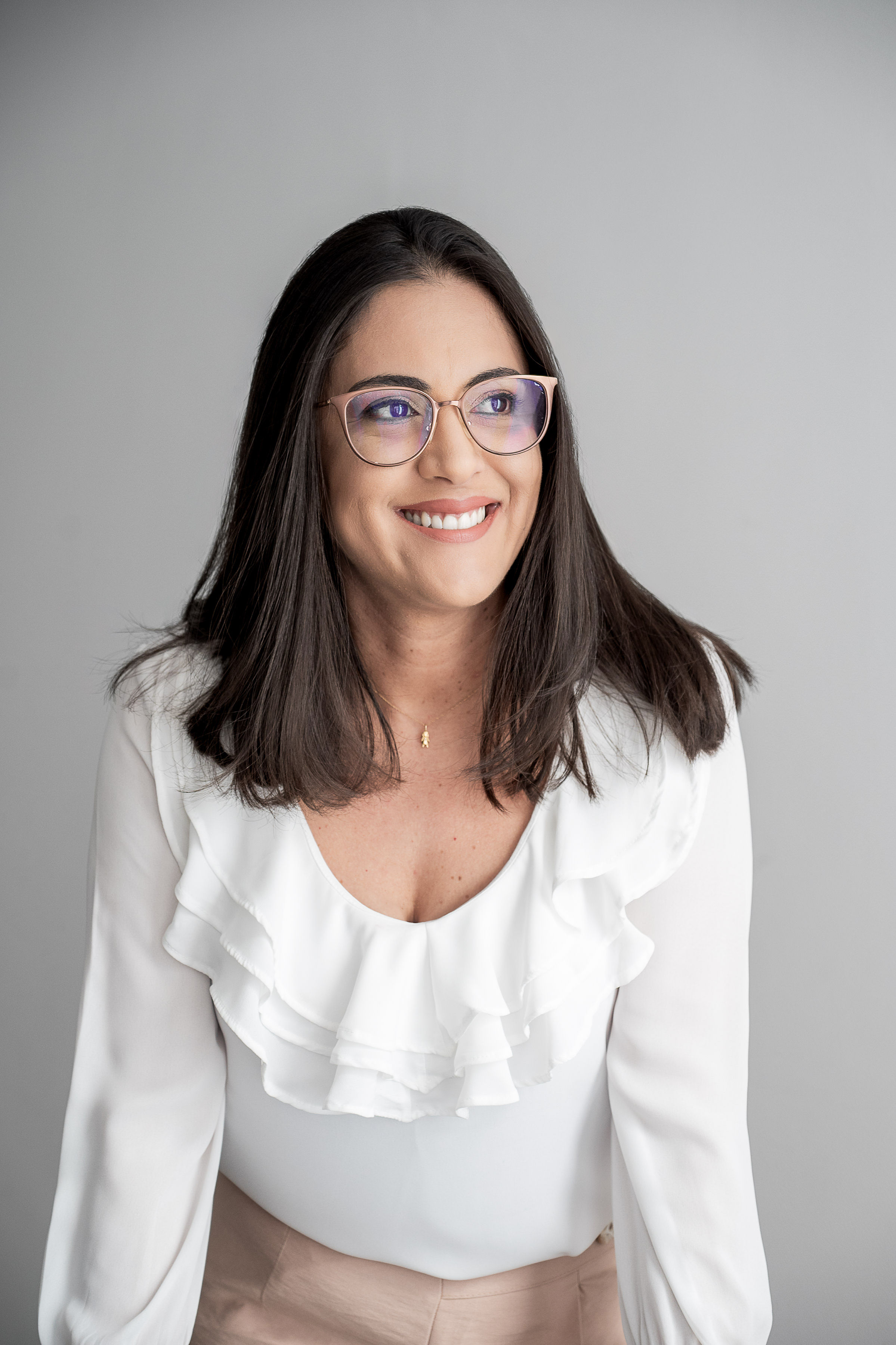 Segundo retrato profissional da psicóloga Tânia Resende